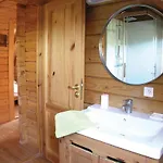 Σπίτι διακοπών 2 Bedroom Awesome In